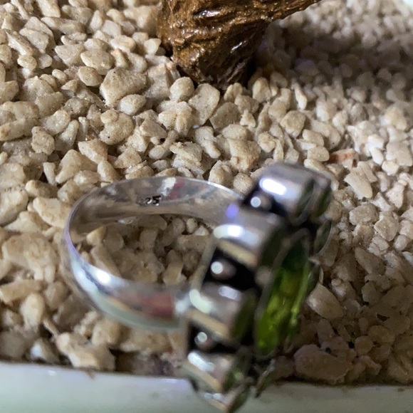 Vintage 925 peridot ring - Picture 4 of 7